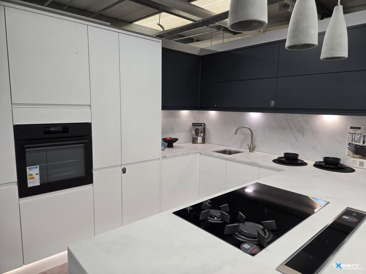 Modern fitted kitchen in Wealdstone