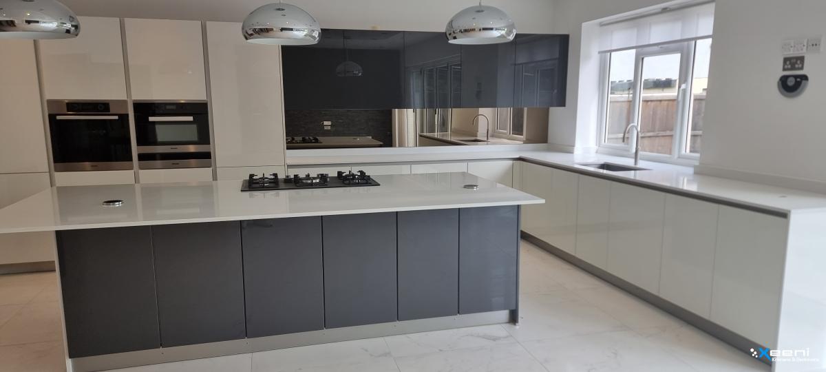 Slab Door fitted kitchen in Penge