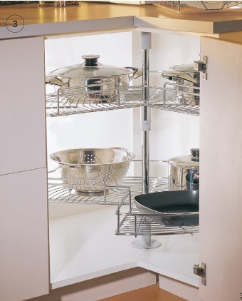 White Wired Corner Carousel
