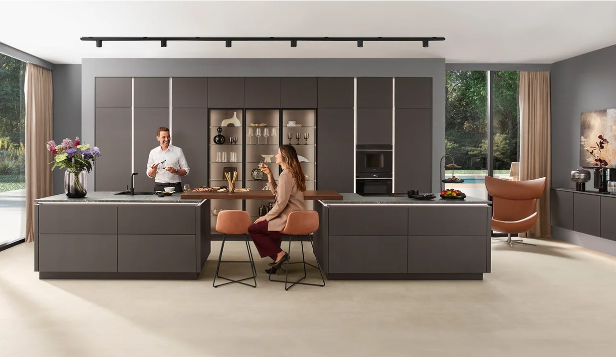 Divided Island Hob Sink Seating Zones