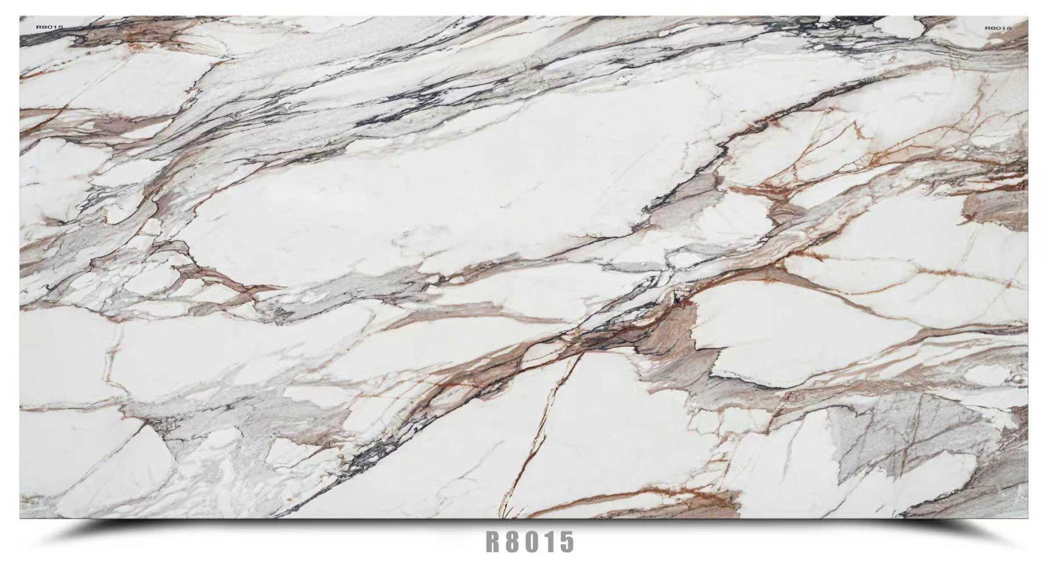 Calacatta Borghini Quartz Slab